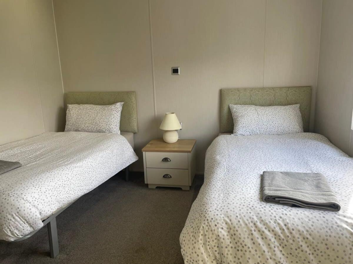 42 Woodland Walk Pevensey Bay Holiday Park Sleeps 6 Екстер'єр фото
