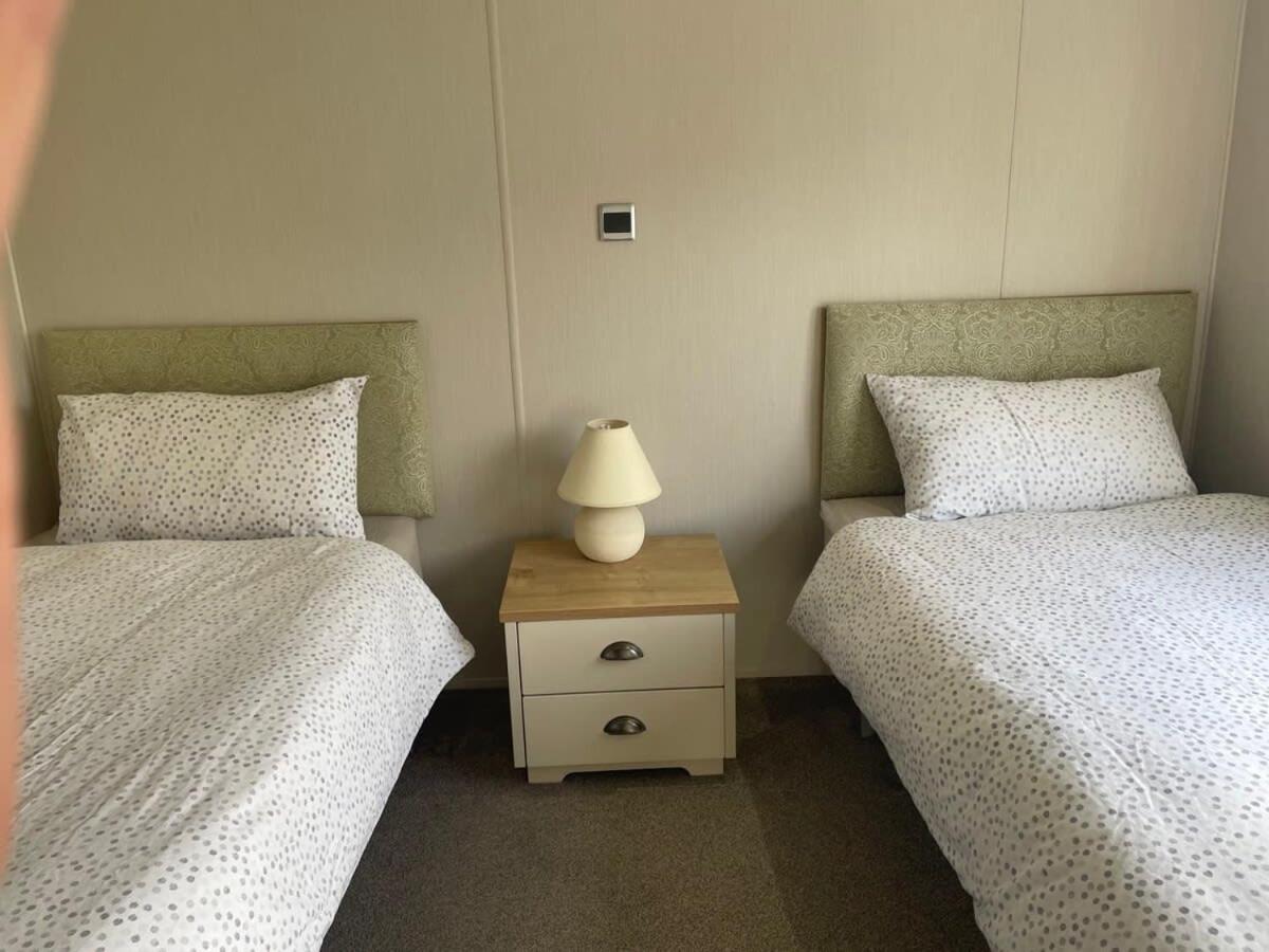 42 Woodland Walk Pevensey Bay Holiday Park Sleeps 6 Екстер'єр фото